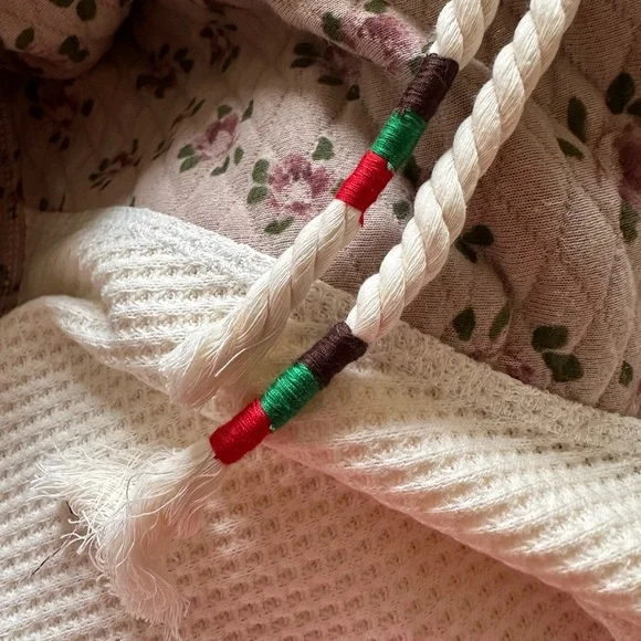 POL Quilted Tan Floral Pants - Picture 7 of 8